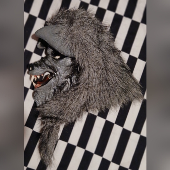 Werewolf Mask - Picture 2 of 4